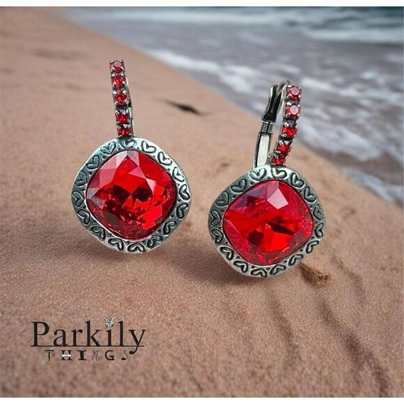 Handcrafted earrings with red Swarovski crystals - Picture 1 of 6